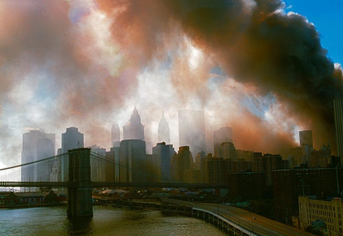  - New York, NY, view from Manhattan bridge 9/11 towards Brooklyn Bridge and downtown Manhattan during aftermath of World Trade Center attacks on September 11, 2001